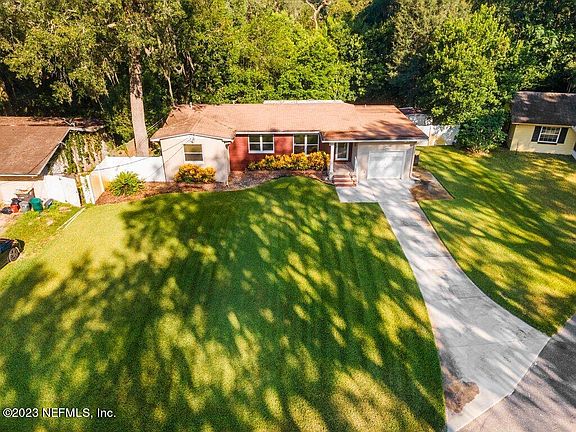 2nd image of 7015 BONNIE BRAE Lane