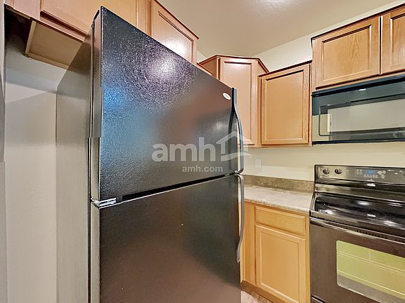4th image of 20025 N 20th St Unit 120