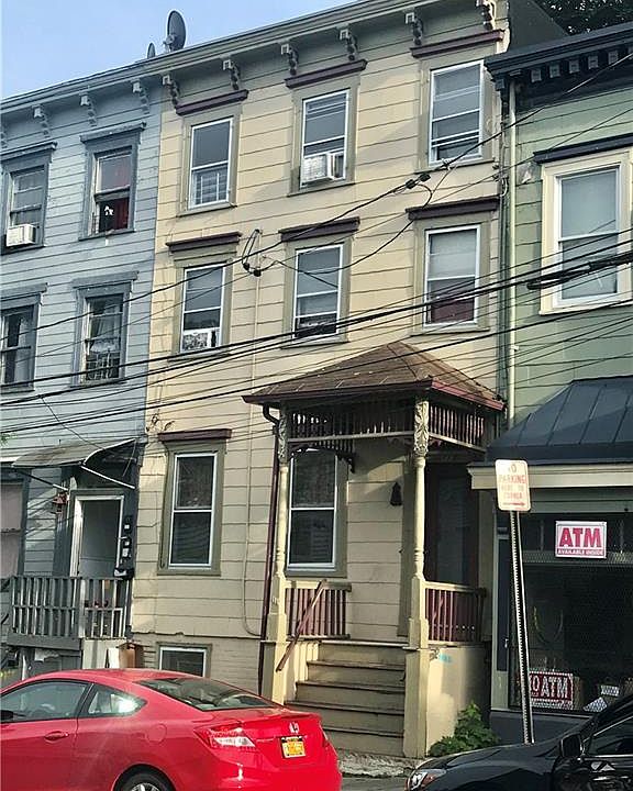 1st image of 117 1st St