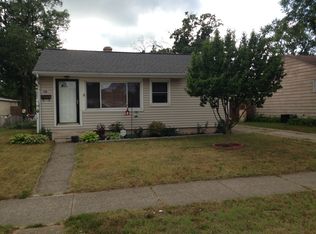1017 Canterbury Dr, South Bend, IN