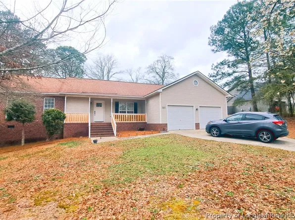 101 Overlook Ct, Raeford, NC 28376