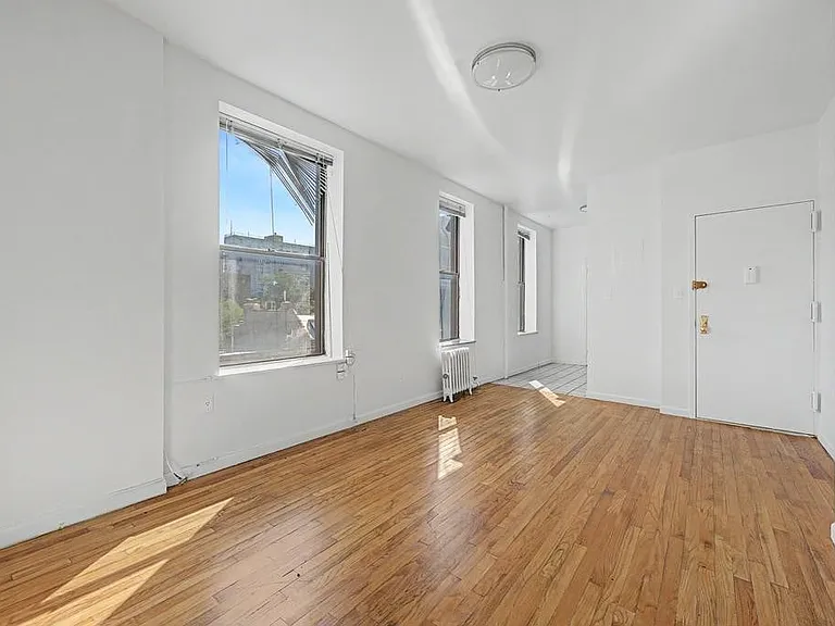 53 2nd Ave #1B — Photo 4