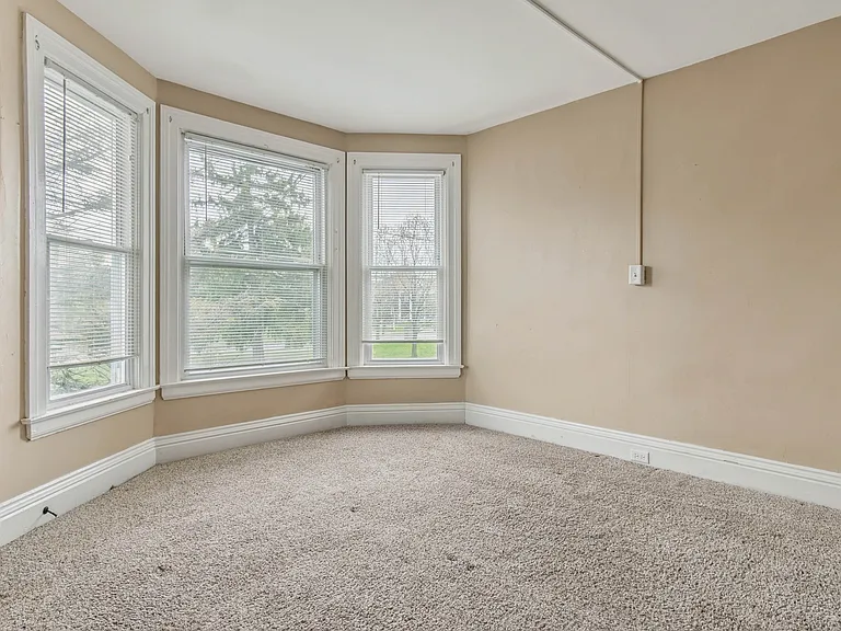 123 State Pl — Photo 26