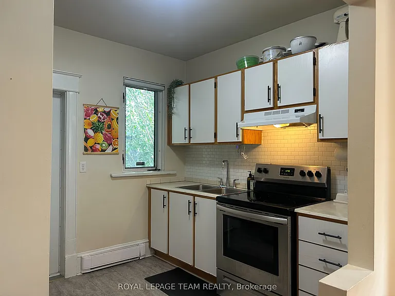 427 Sunnyside Ave #B — Photo 6