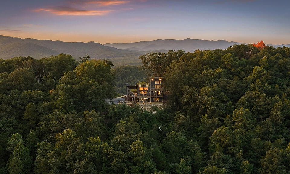 1st image of 633 Wilderness Way