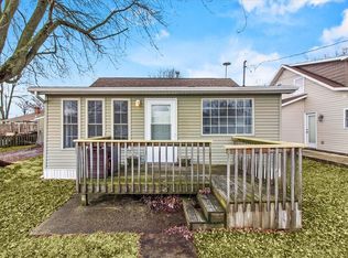 9050 Elm St, Lakeview, OH