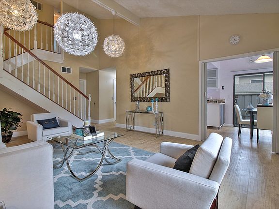 5th image of 808 Corvus Ln