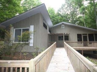 621 Fern Valley Rd, Ellijay, GA 30536