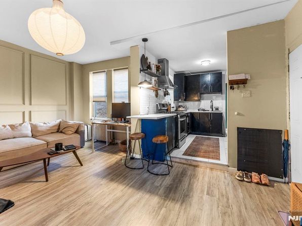 5707 Hudson Ave, West New York, NJ 07093