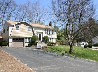 23 Gail Rd, Merrimack, NH 03054