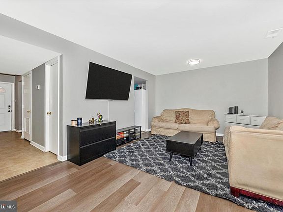 5th image of 8398 Revelation Ave