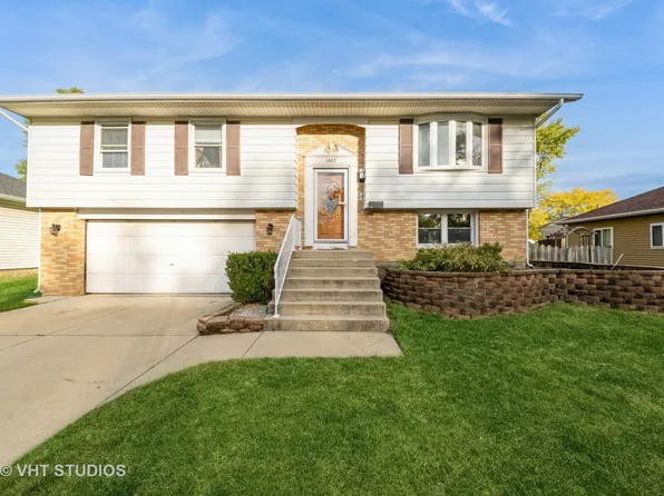 1603 Alexander Ave, Streamwood, IL 60107