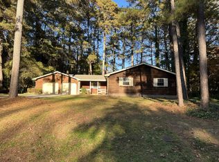 2396 Lanier Way, Snellville, GA