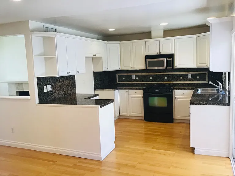 3943 San Marcos Ct — Photo 4