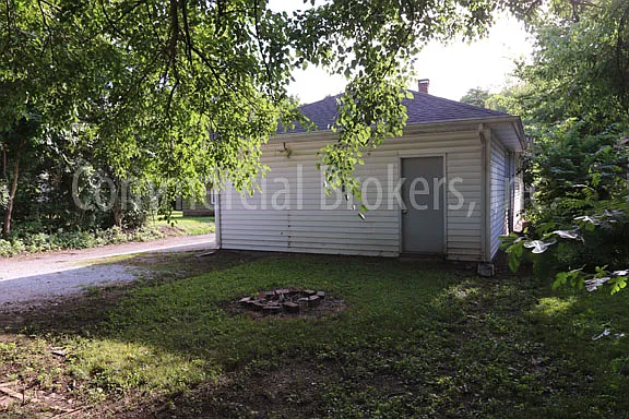 850 N Salisbury St — Photo 17