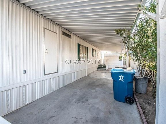 4th image of 3509 Death Valley Dr