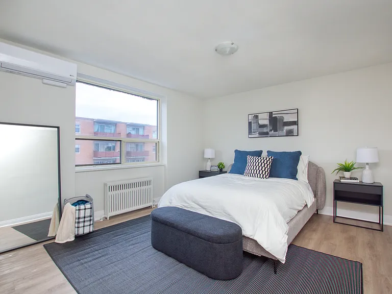 2293 Eglinton Ave E — Photo 10