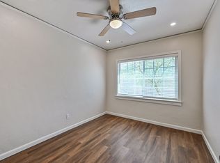 6703 S Prairie Ave, Chicago, IL 60637