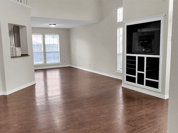 3rd image of 517 Las Cruces Dr
