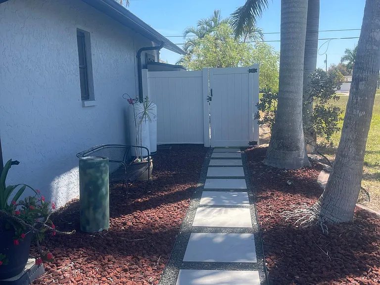 1809 Academy Blvd — Photo 12