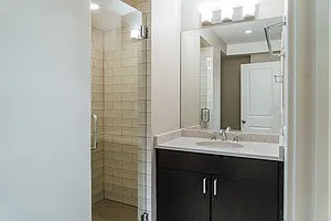 4 bed, 3.0 bath, 1800 sqft, $4,000 — Photo 3