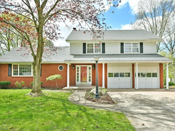 707 Old Wagon Ln NE, Warren, OH 44484