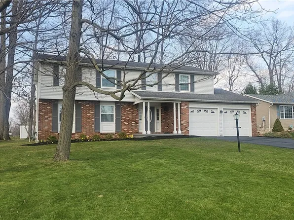 6884 Slippery Rock Dr, Canfield, OH 44406