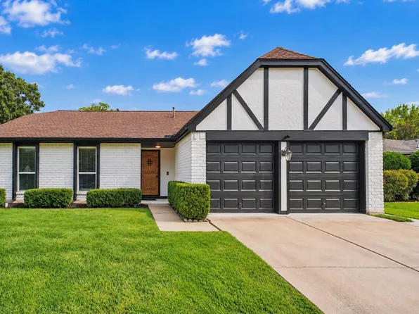 2419 Broken Elm Dr, Richmond, TX 77406