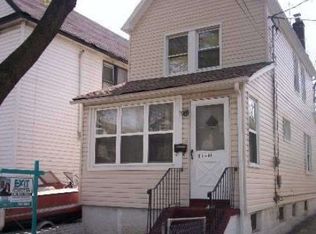 10744 164th St, Jamaica, NY 11433