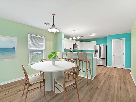 3rd image of 1124 Overton Ave