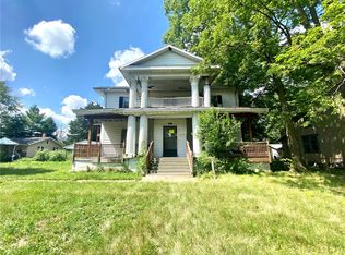 1536 W Waggoner St, Decatur, IL 62526