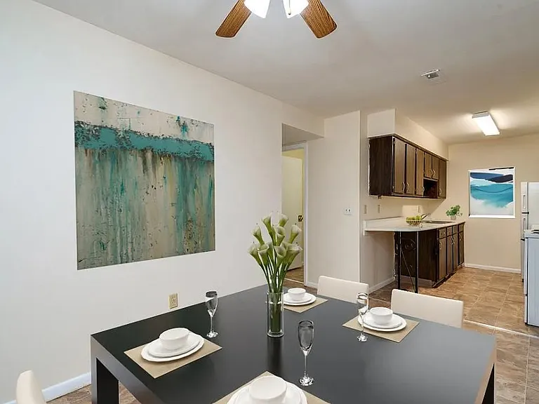 Spring Creek Apartments — Photo 5