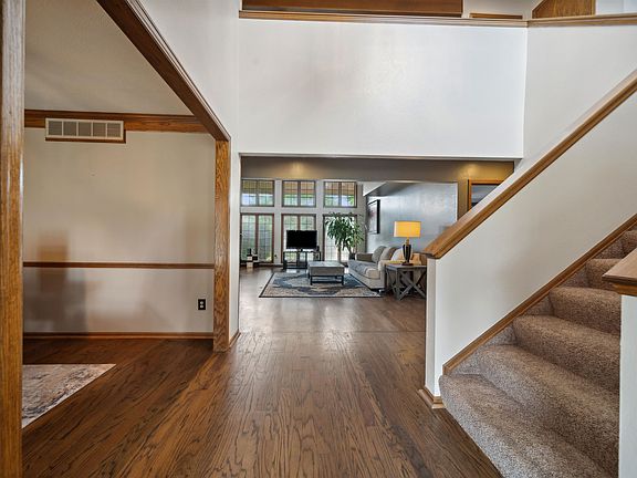 5th image of 2324 N Plumthicket Cir