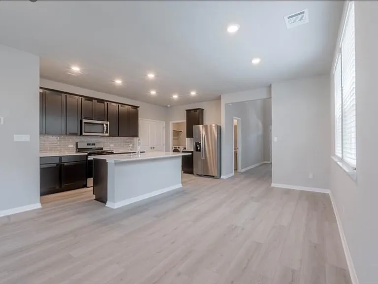 509 View Dr — Photo 11