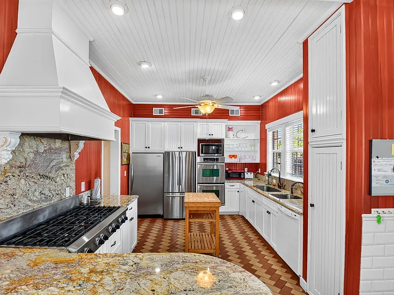 227 Foresteria Dr — Photo 36