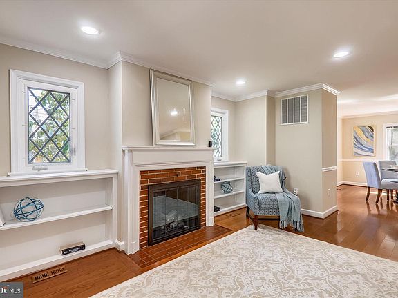 3rd image of 9512 Kentstone Dr