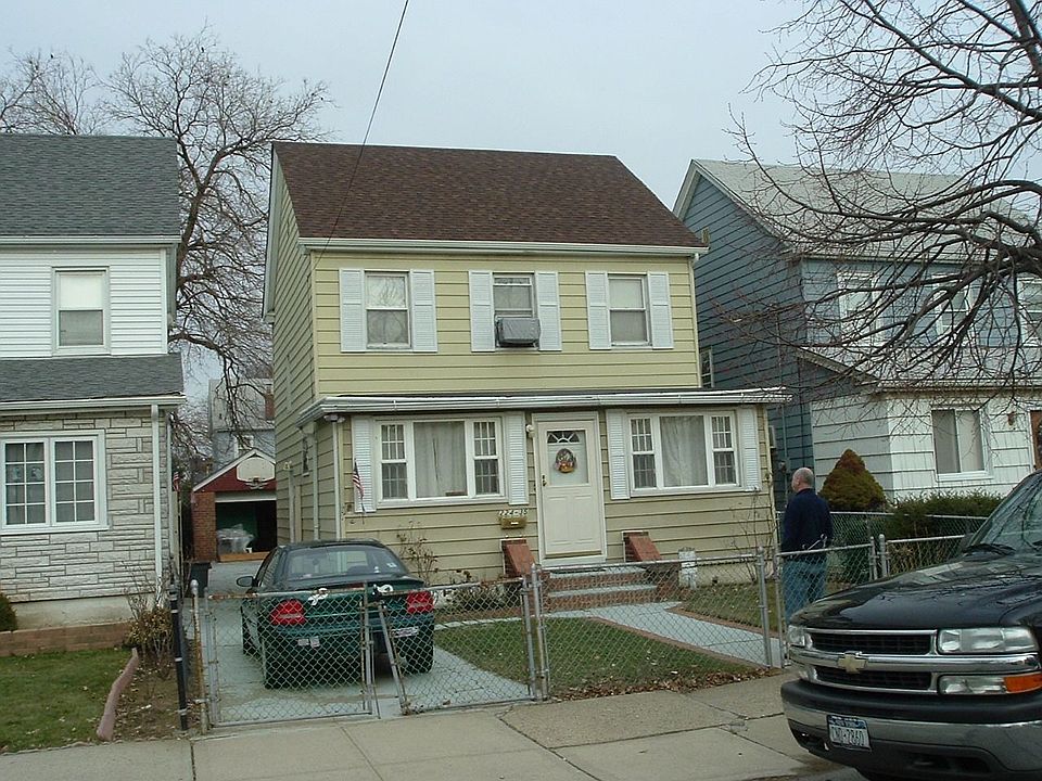 1st image of 22435 Fairbury Ave