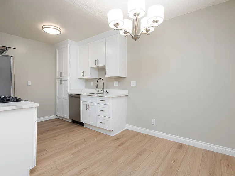 3810 Wade St #14 — Photo 3