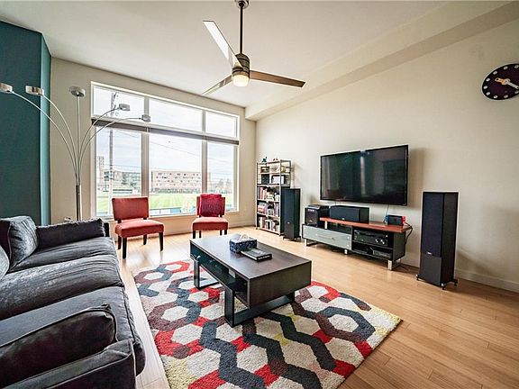 4th image of 1569 E 118th St APT C