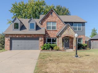 9216 N 98th East Ct, Owasso, OK 74055