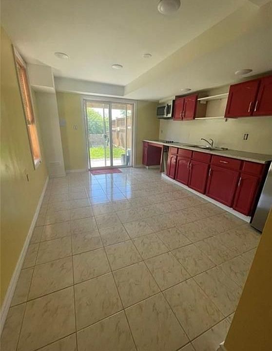 2nd image of 48 Keith Cres
