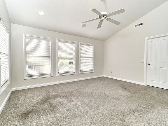 5th image of 8611 N Meridian St