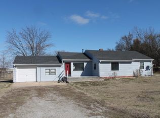 600 N East St, Caney, KS 67333