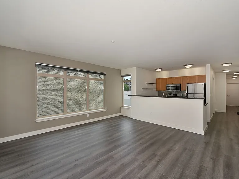 1610 Belmont Ave #513 — Photo 8
