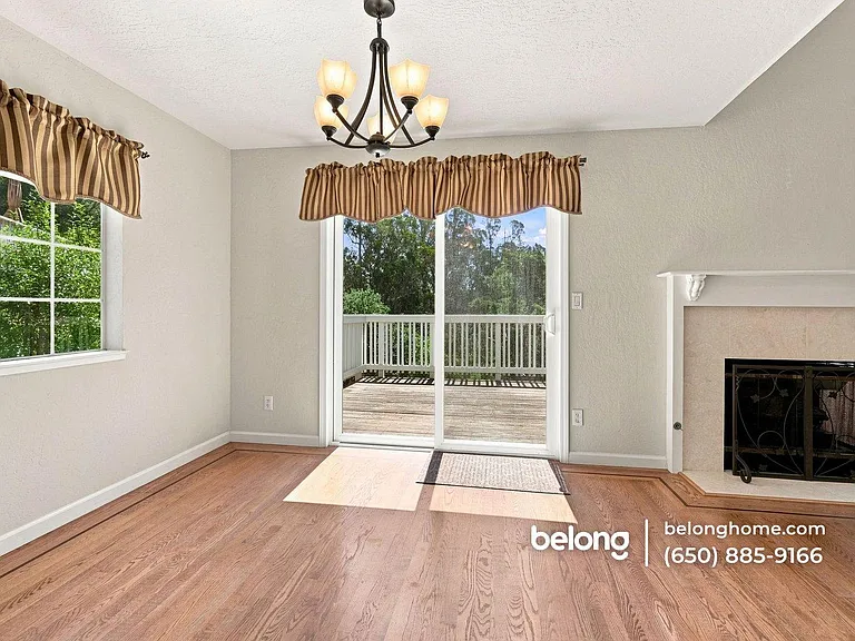 812 Isbel Ct — Photo 13