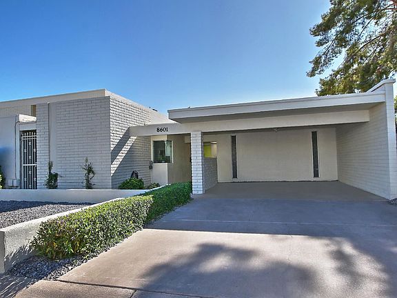 3rd image of 8601 E Monterosa Ave