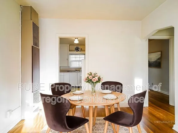 715 NE 20th Ave APT 4, Portland, OR 97232