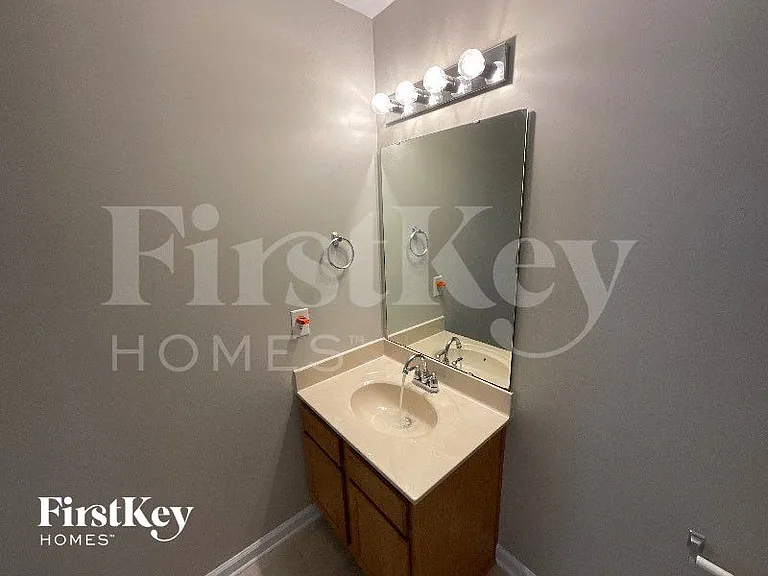 634 Conover Rd — Photo 10