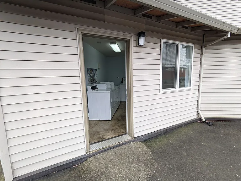 1765 SW Tamarack St — Photo 29