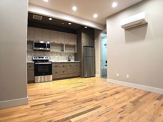 3rd image of 202 Wilson Ave APT 1